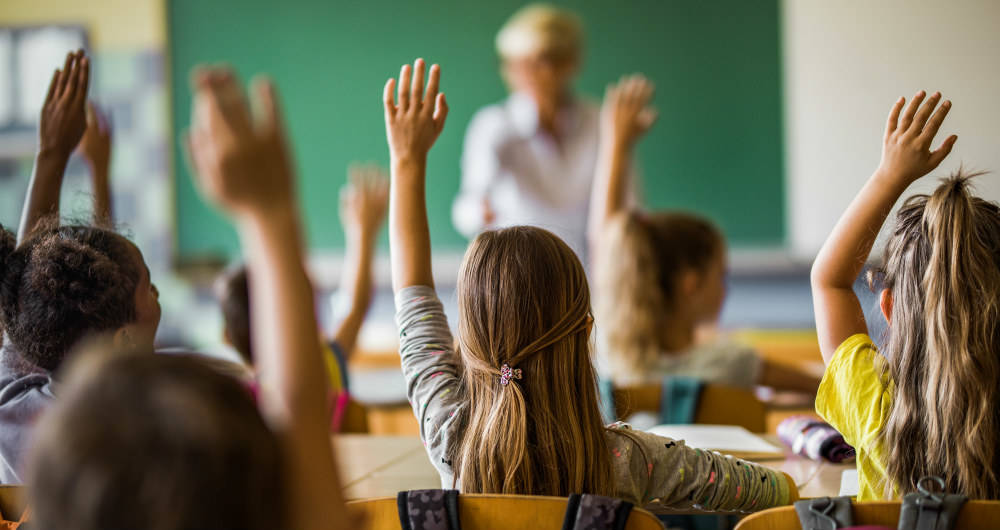 Jornadas de sociología de la UBA 2023 - SAAP: Análisis del discurso: Similitudes y diferencias en discursos vinculados a educación entre candidatos a presidente y diarios digitales en Argentina entre abril 2022 y abril 2023 Jornadas de sociología de la UBA 2023 - SAAP: Análisis del discurso: Similitudes y diferencias en discursos vinculados a educación entre candidatos a presidente y diarios digitales en Argentina entre abril 2022 y abril 2023